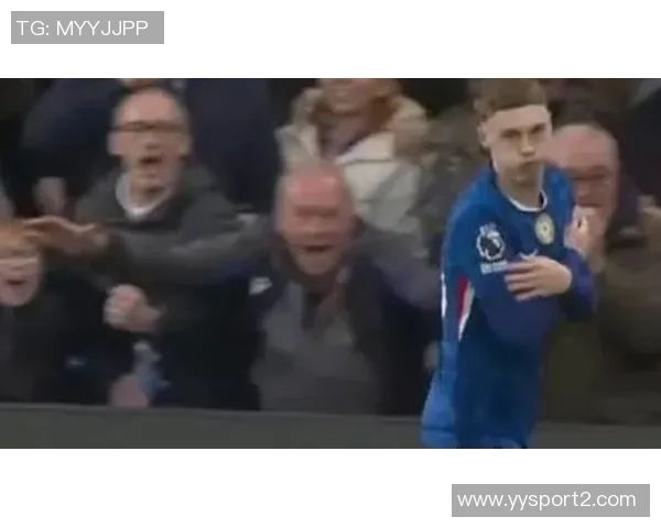 罗比威廉姆斯世界杯抽签现场模仿帕尔默庆祝引热议 罗比威廉姆斯世界杯抽签现场模仿帕尔默庆祝引热议