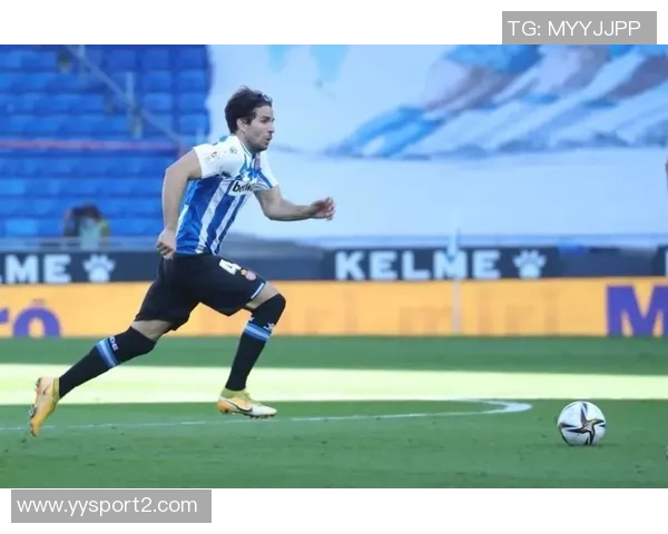 瓦科推射遗憾击中立柱泽卡精彩直塞未能转化为进球 瓦科推射遗憾击中立柱泽卡精彩直塞未能转化为进球