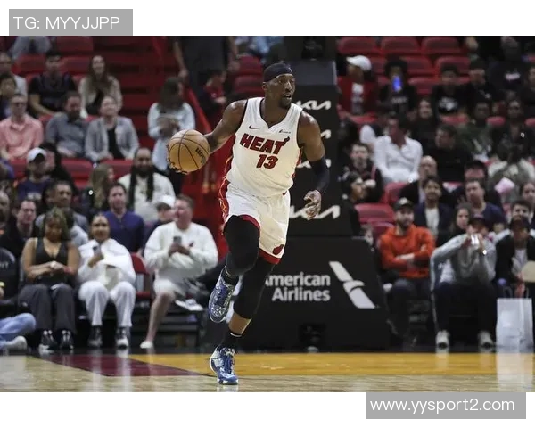 阿德巴约半场表现出色10投7中贡献16分5篮板助力球队高效终结比赛 阿德巴约半场表现出色10投7中贡献16分5篮板助力球队高效终结比赛