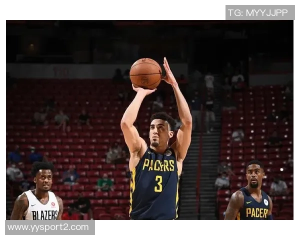 爱德华兹首节表现出色9投4中三分球命中率待提高