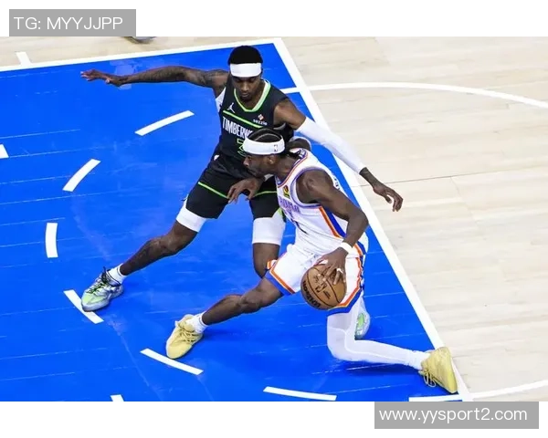 华子承担持球防守责任芬奇希望减轻麦丹犯规压力 华子承担持球防守责任芬奇希望减轻麦丹犯规压力